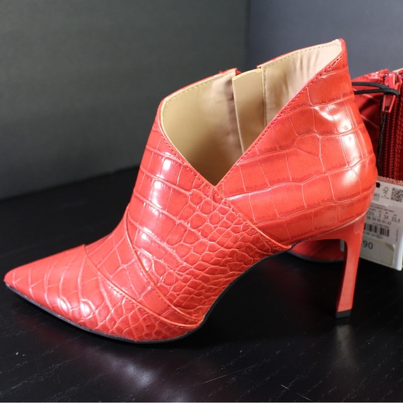 Zara Asymmetrical Crocodile Heeled Ankle Bootie - Picture 11 of 16